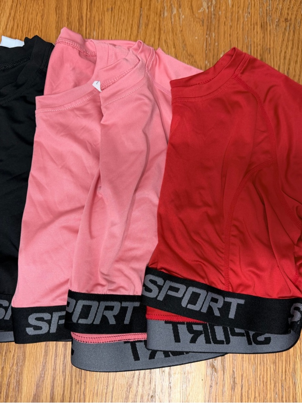 5 sporty crop tops (3long sleeve, 2 short)